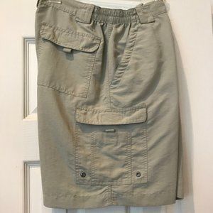 REEL LEGENDS size 34 shorts